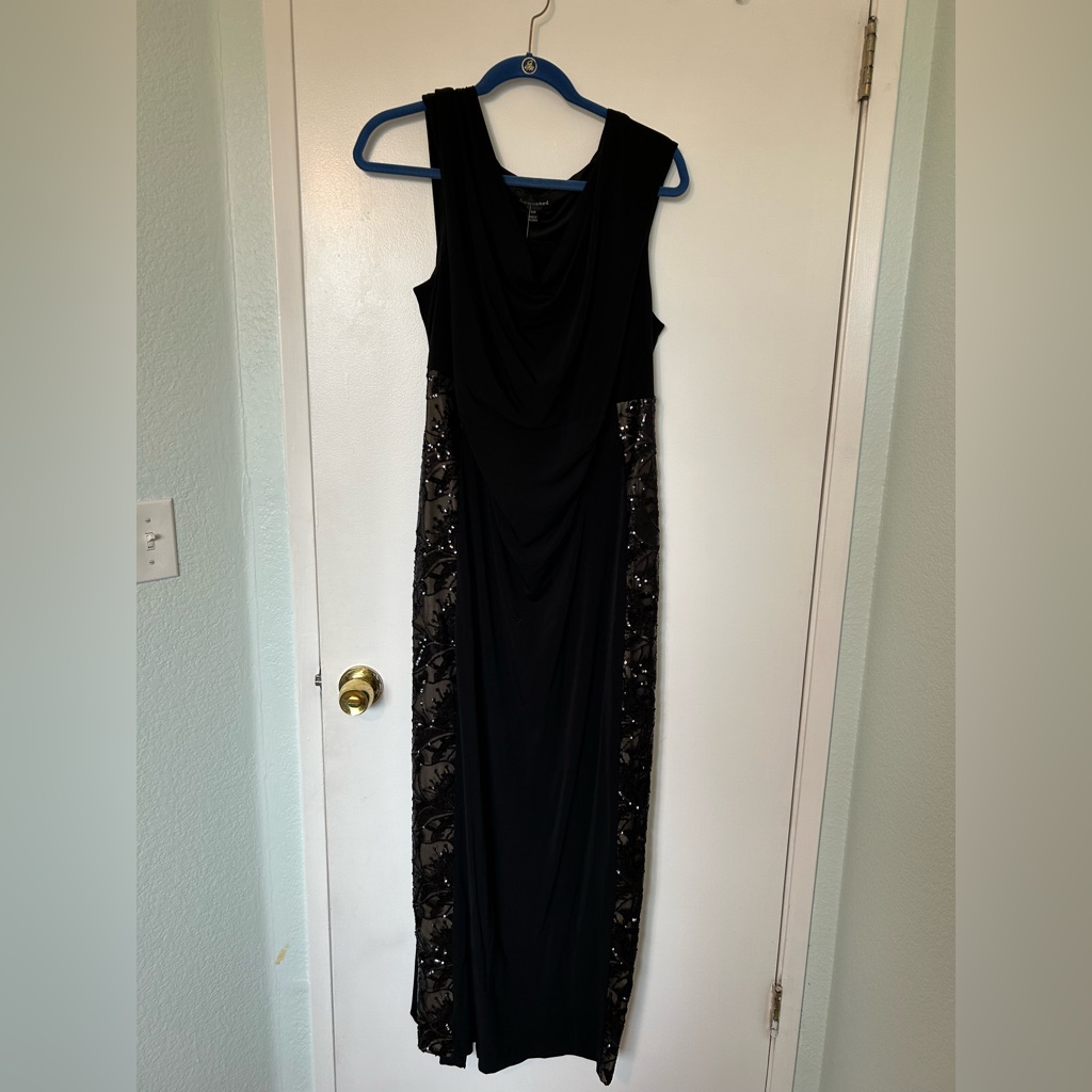 Stunning Black FormalCocktail Full Length Dress New With Tags